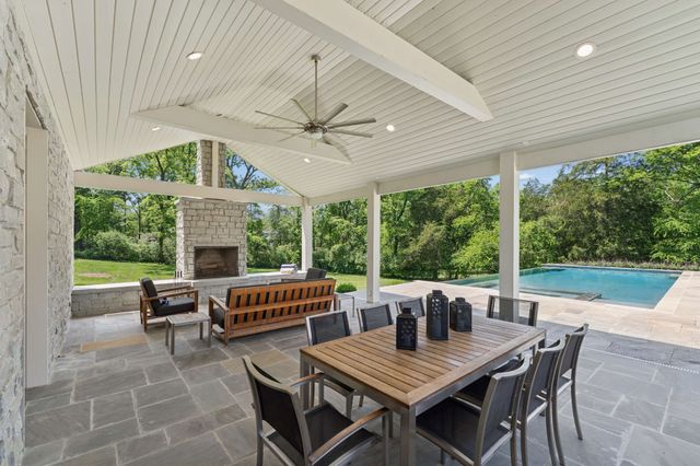 755 Bresslyn Rd, Nashville, TN 37205