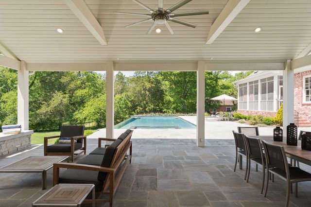 755 Bresslyn Rd, Nashville, TN 37205