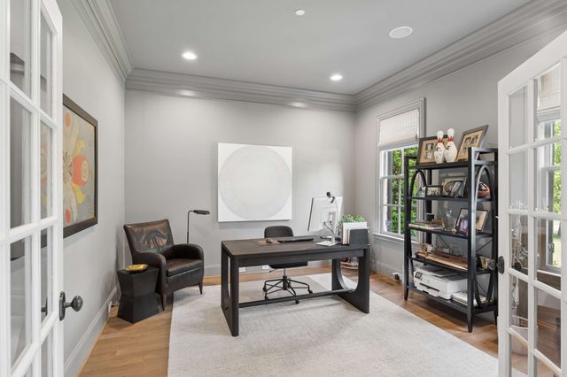 755 Bresslyn Rd, Nashville, TN 37205
