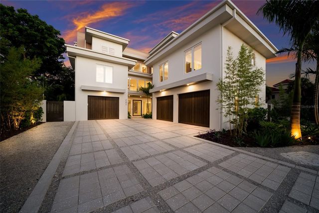 242 LAKEVIEW DRIVE, Anna Maria, FL 34216
