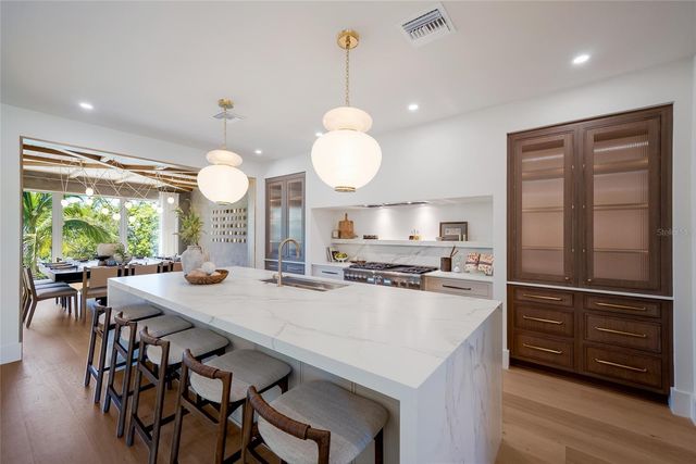 242 LAKEVIEW DRIVE, Anna Maria, FL 34216