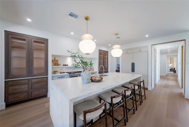 242 LAKEVIEW DRIVE, Anna Maria, FL 34216