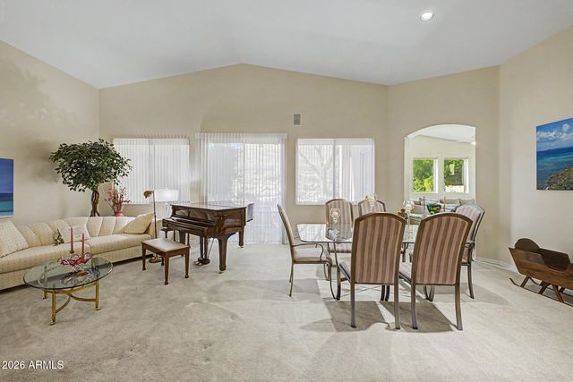 6314 W HILL Lane, Glendale, AZ 85310