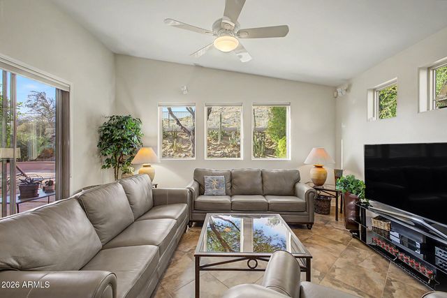 6314 W HILL Lane, Glendale, AZ 85310