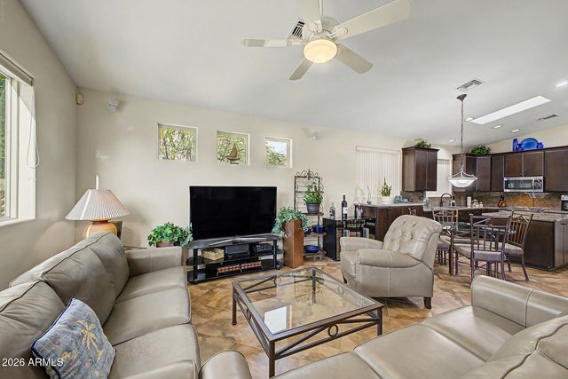 6314 W HILL Lane, Glendale, AZ 85310