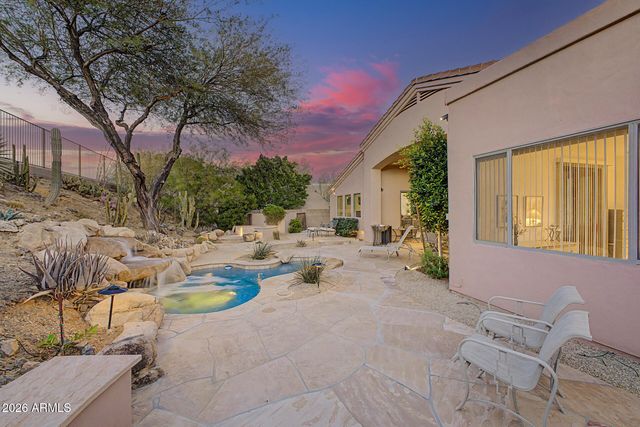6314 W HILL Lane, Glendale, AZ 85310