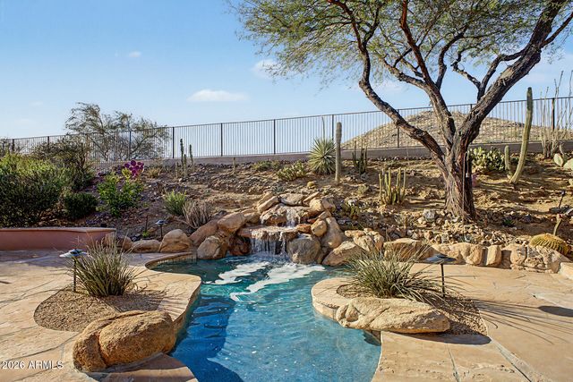 6314 W HILL Lane, Glendale, AZ 85310