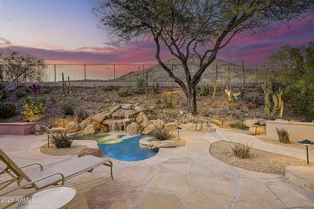6314 W HILL Lane, Glendale, AZ 85310