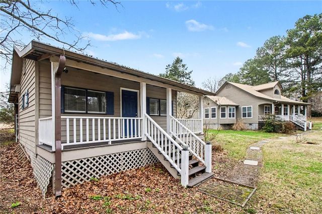 1932 River Bend SW Road, Plainville, GA 30733