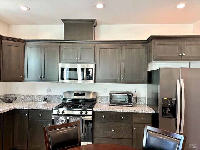 1401 Jamboree Dr, Fairfield, CA 94533