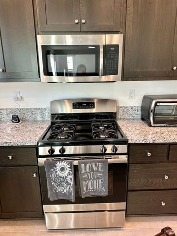 1401 Jamboree Dr, Fairfield, CA 94533