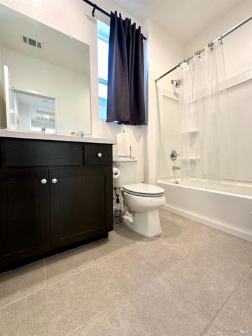 1401 Jamboree Dr, Fairfield, CA 94533