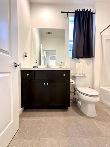 1401 Jamboree Dr, Fairfield, CA 94533