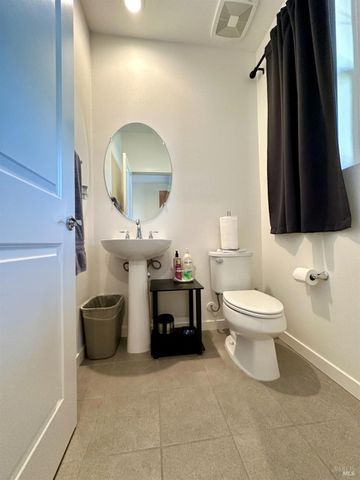 1401 Jamboree Dr, Fairfield, CA 94533