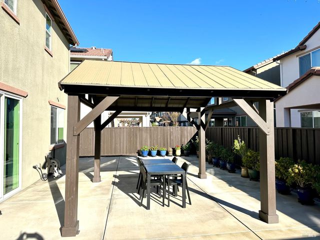 1401 Jamboree Dr, Fairfield, CA 94533