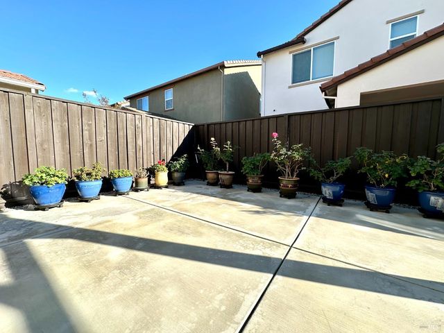 1401 Jamboree Dr, Fairfield, CA 94533