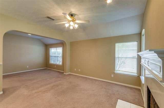 18 Orchard Dale Circle, The Woodlands, TX 77382