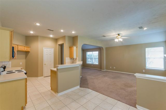 18 Orchard Dale Circle, The Woodlands, TX 77382