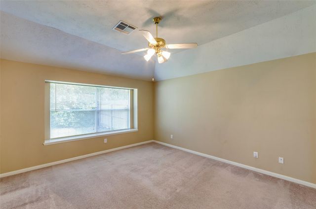 18 Orchard Dale Circle, The Woodlands, TX 77382