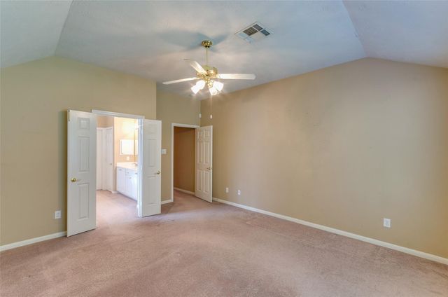 18 Orchard Dale Circle, The Woodlands, TX 77382