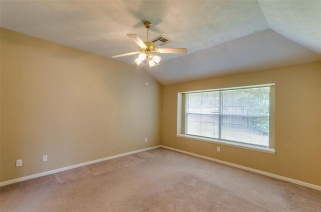 18 Orchard Dale Circle, The Woodlands, TX 77382