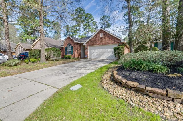 18 Orchard Dale Circle, The Woodlands, TX 77382