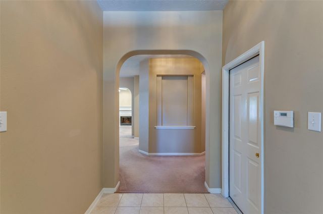18 Orchard Dale Circle, The Woodlands, TX 77382
