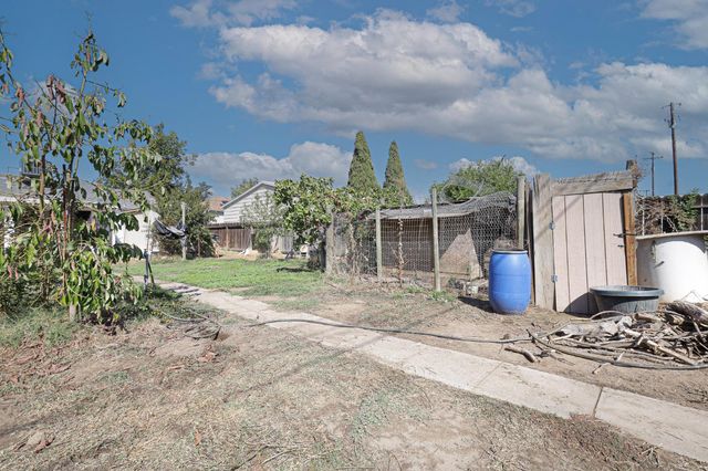 817 Sonoma Avenue, Chowchilla, CA 93610