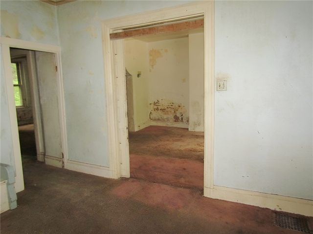 1058 Blackadore St, Homewood Brushton, PA 15221