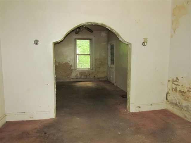 1058 Blackadore St, Homewood Brushton, PA 15221