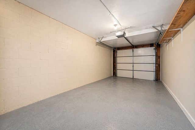 45 Meadowood Dr 45, Stoughton, MA 02072