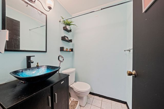 45 Meadowood Dr 45, Stoughton, MA 02072