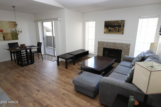 200 E SOUTHERN Avenue 307, Tempe, AZ 85282