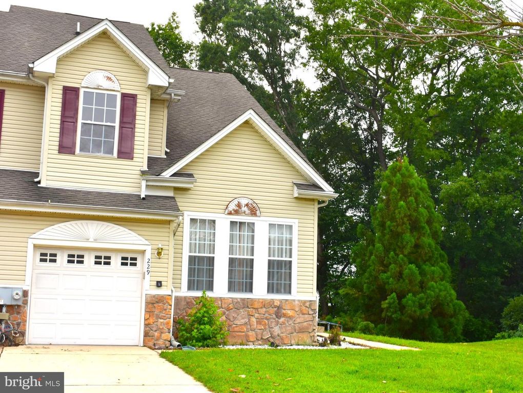 229 WESTBROOK DR, Swedesboro, NJ 08085