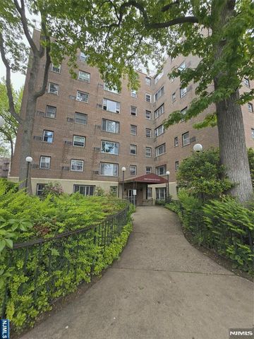 2345 Linwood Avenue 2H, Fort Lee, NJ 07024