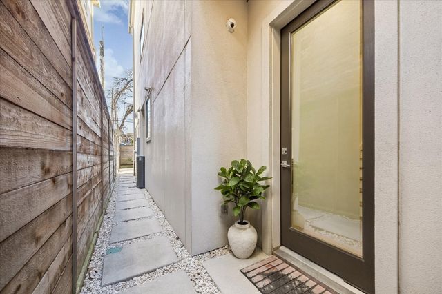 2147 Harold Street, Houston, TX 77098