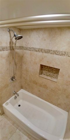 1099 Green Street B409, Honolulu, HI 96822
