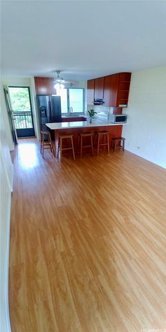 1099 Green Street B409, Honolulu, HI 96822