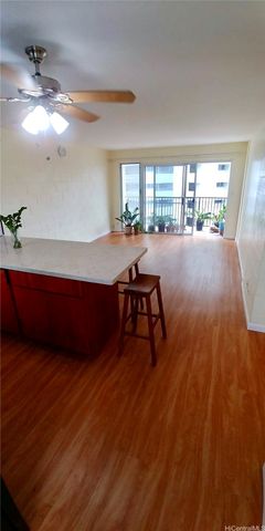 1099 Green Street B409, Honolulu, HI 96822
