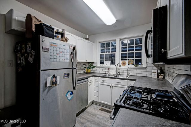 836 Brookwood Road, Jackson, MS 39206