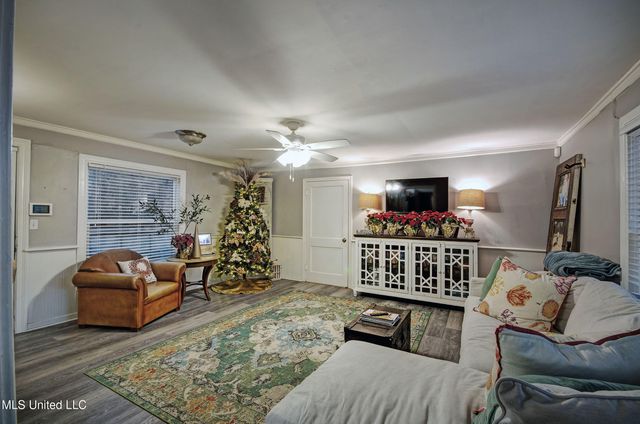 836 Brookwood Road, Jackson, MS 39206