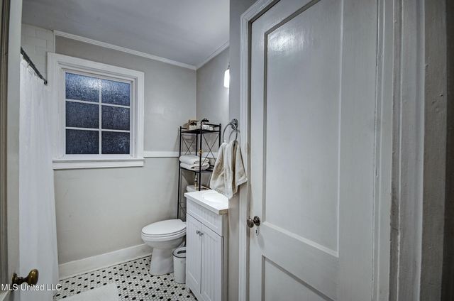 836 Brookwood Road, Jackson, MS 39206