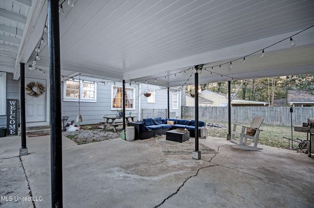 836 Brookwood Road, Jackson, MS 39206