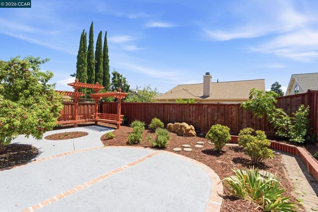 23 Lawnview Ct, Pittsburg, CA 94565