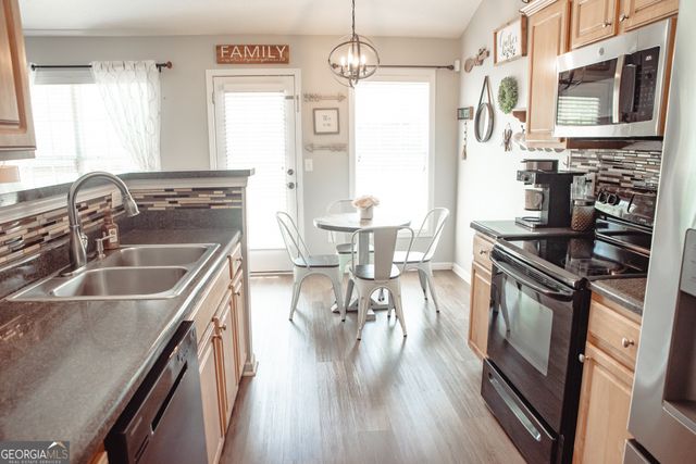 97 Horizon Hill, Newnan, GA 30265