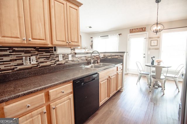 97 Horizon Hill, Newnan, GA 30265