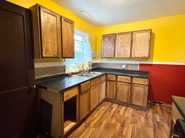 1949 N Minnesota Ave, Wichita, KS 67214