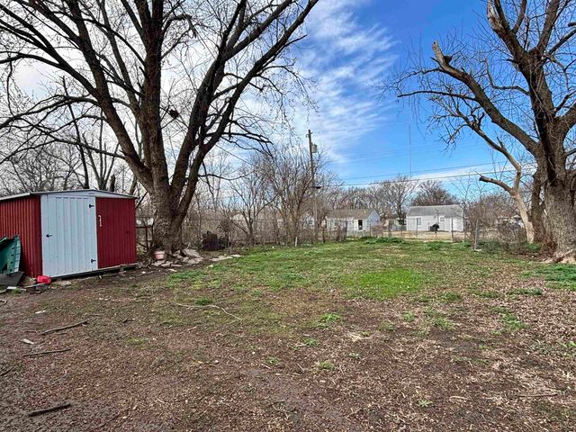 1949 N Minnesota Ave, Wichita, KS 67214