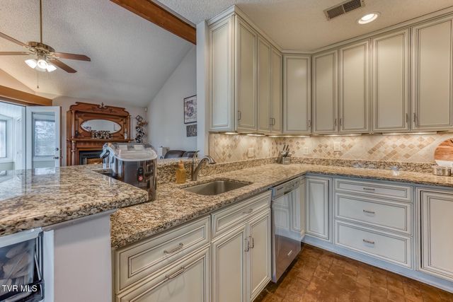 145 Aston Place Place 145, Kingsport, TN 37660