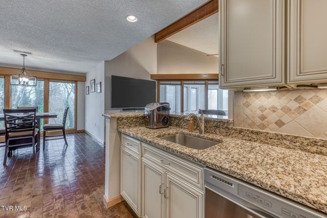 145 Aston Place Place 145, Kingsport, TN 37660